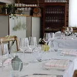 Hotel Aurora Estate 4*