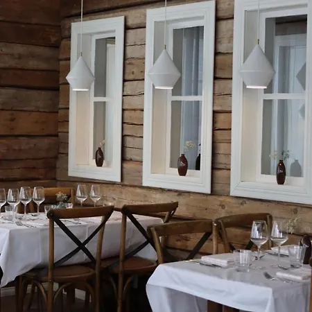 Aurora Estate Hotel 4*