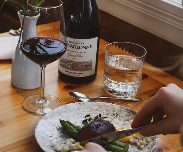 Aurora Estate Hotelli Ylläsjärvi