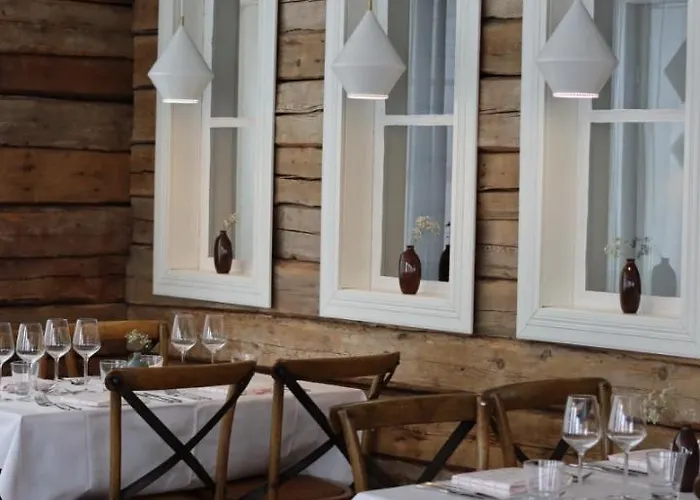 Aurora Estate Hotelli 4*