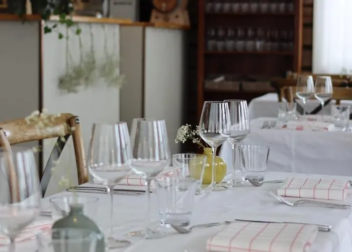 Hotelli Aurora Estate 4*