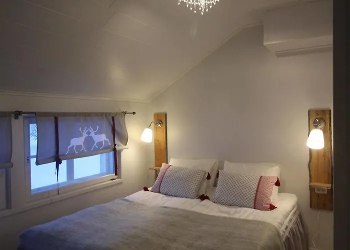 Aurora Estate Hotelli 4*